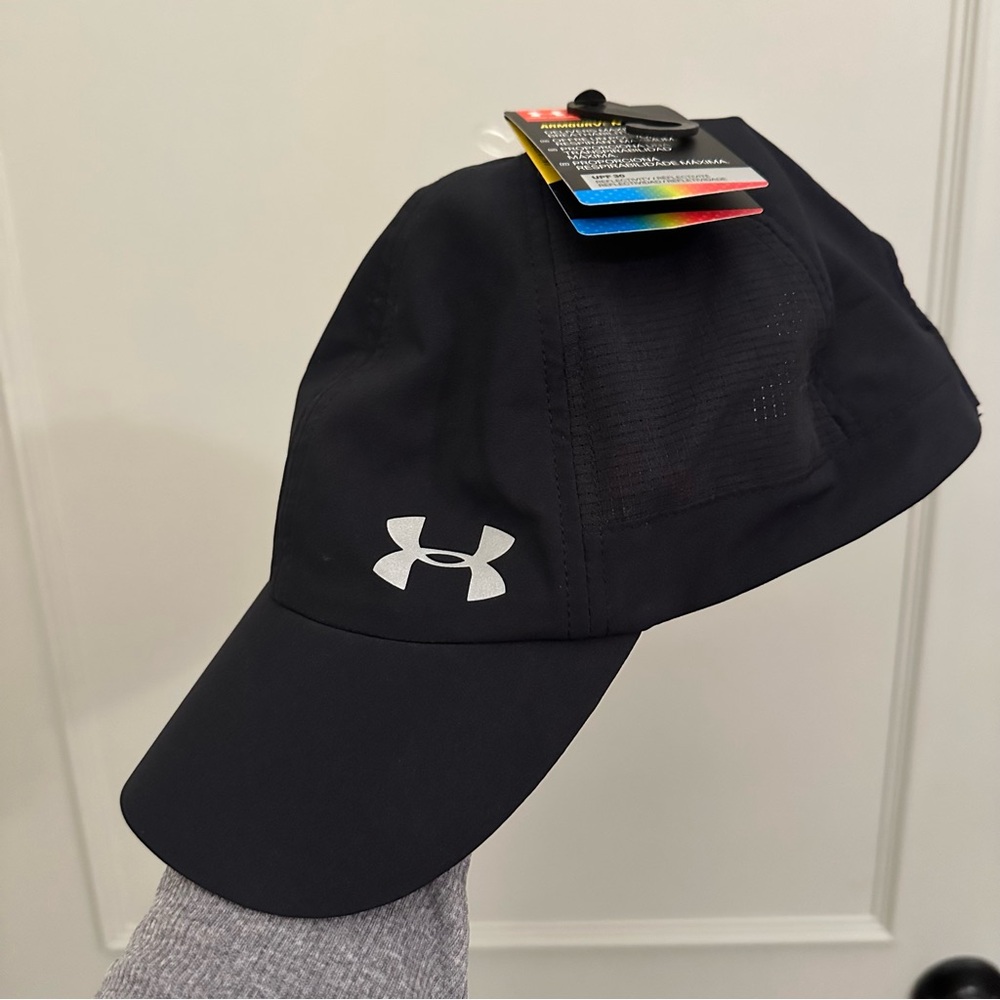 NWT Women’s Under Armour Hat